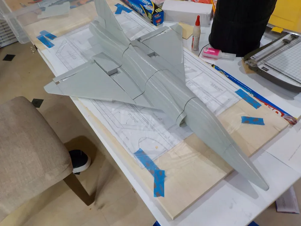 Model airplanes